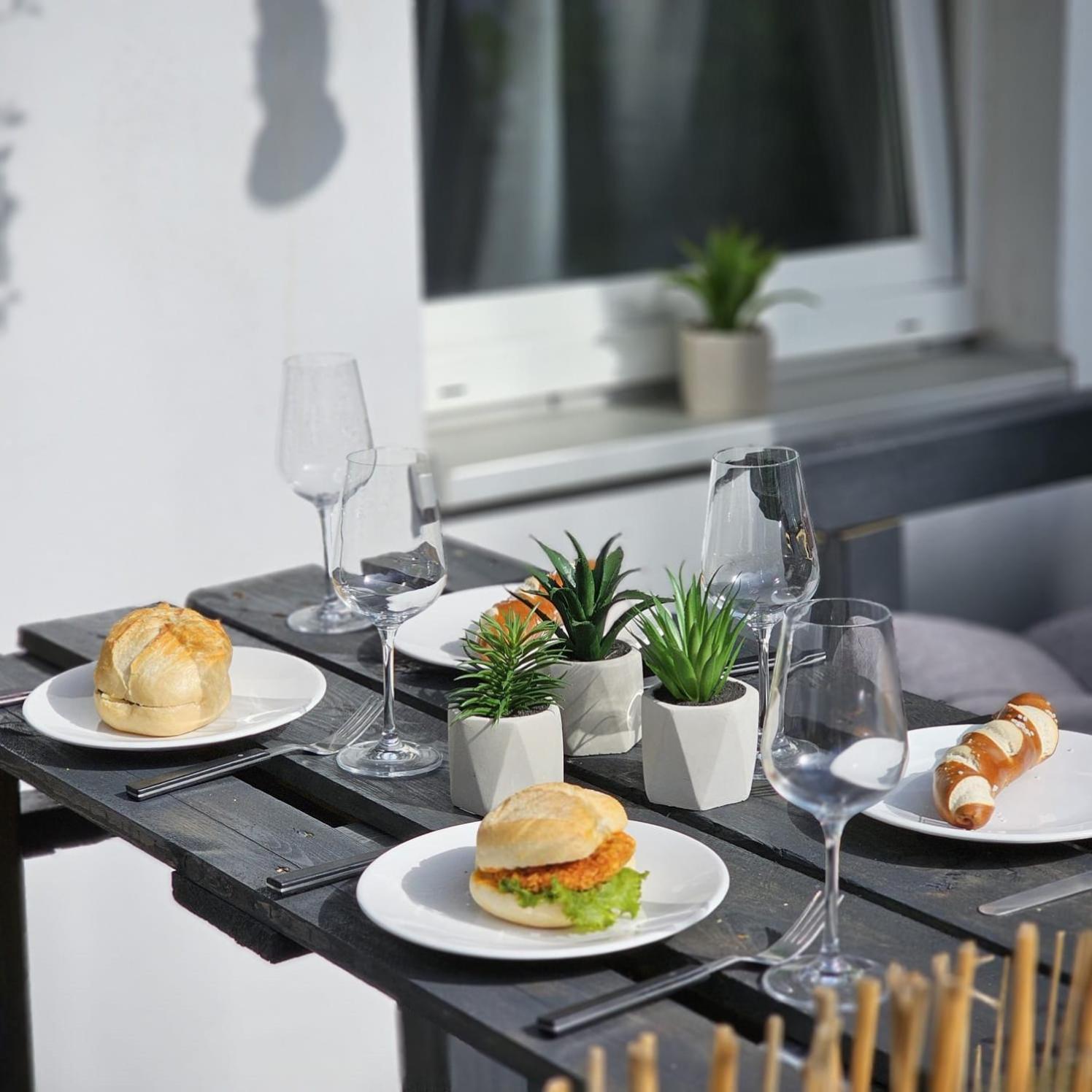 The World, Stilvolles Apartment, Stadtzentral, Parking Free, Late Check In Magdeburg Ngoại thất bức ảnh